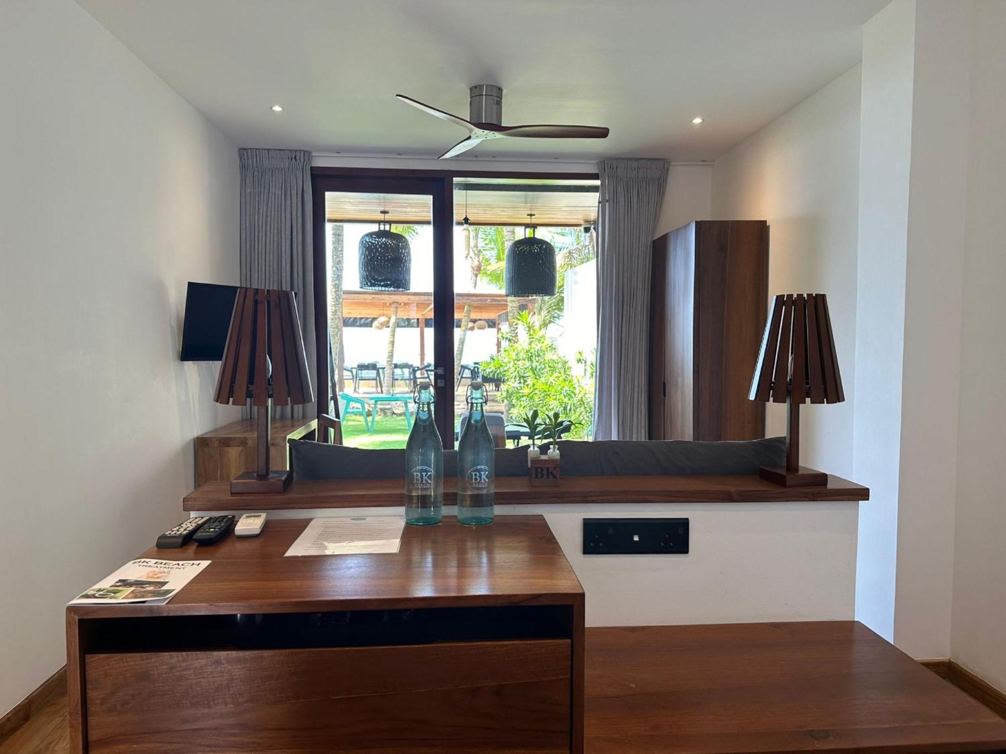 Bk Beach Boutique Hotel - Hikkaduwa Zewnętrze zdjęcie