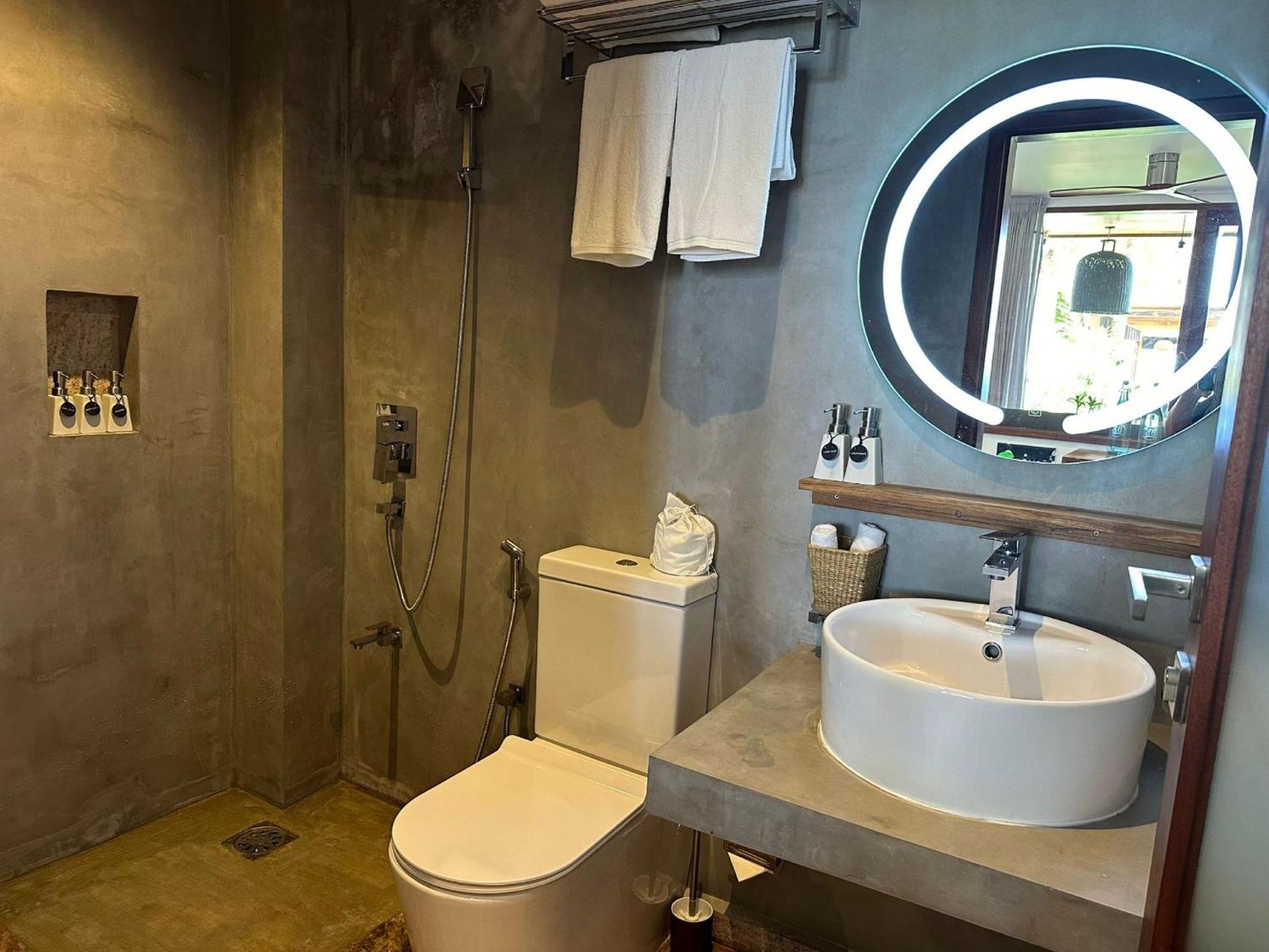 Bk Beach Boutique Hotel - Hikkaduwa Zewnętrze zdjęcie